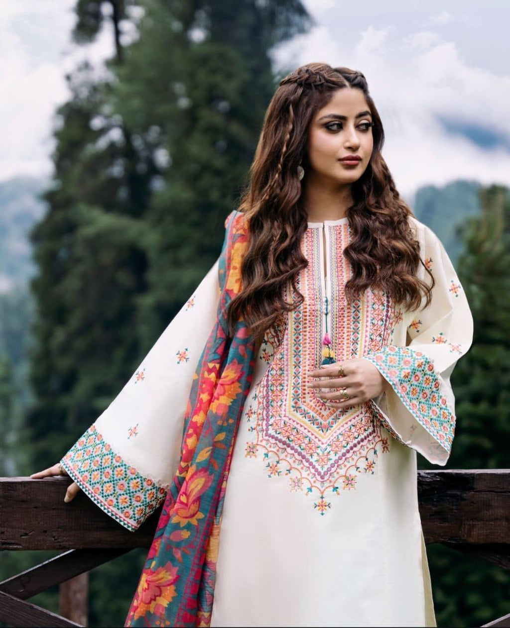 3 Pcs Women's Unstitched Embroidered Suit