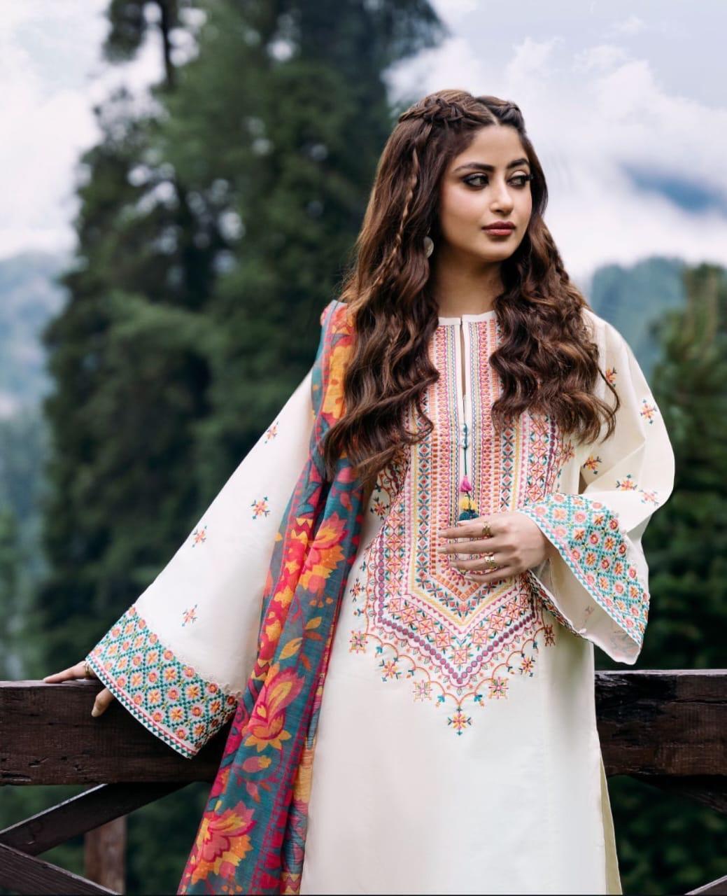 3 Pcs Women's Unstitched Embroidered Suit